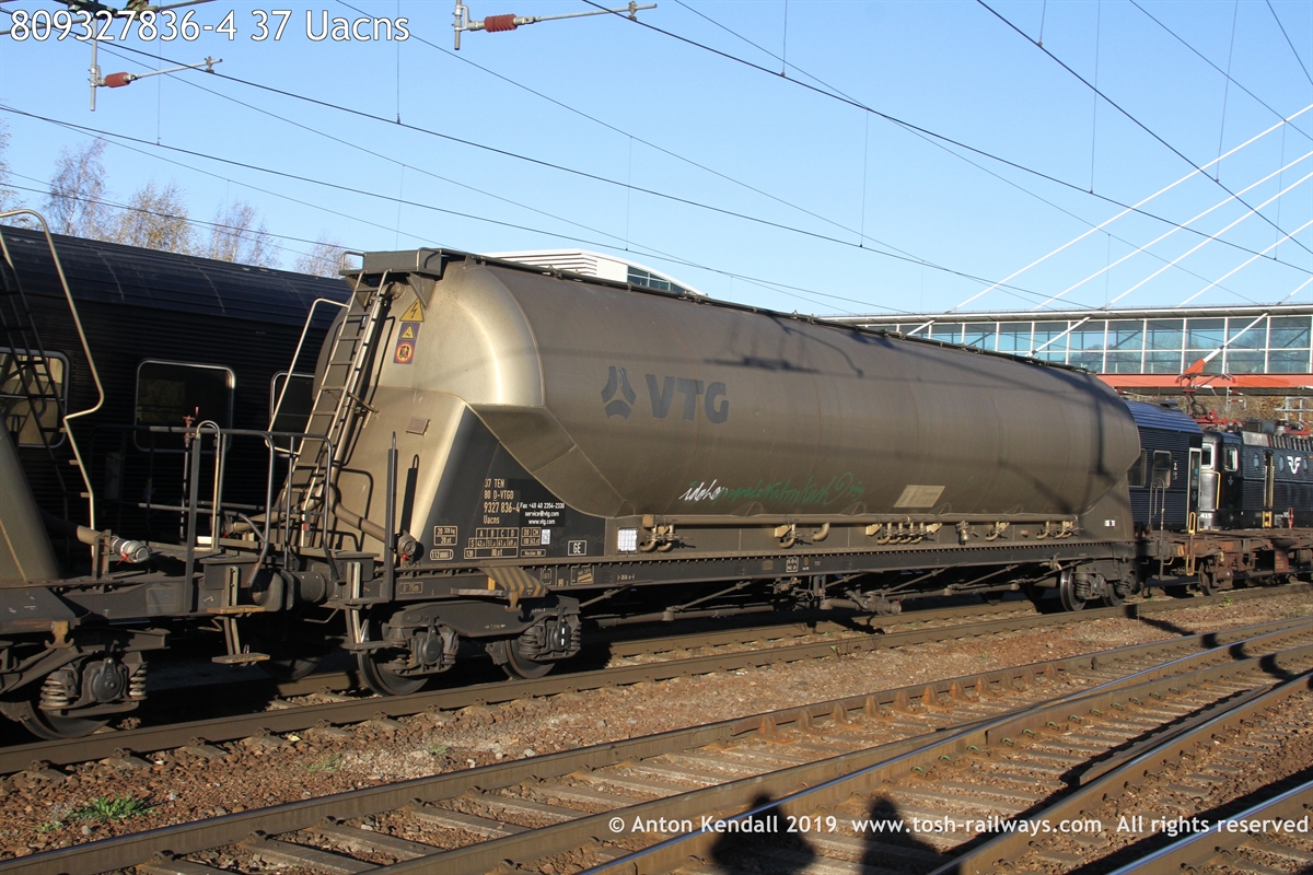 809327836-4_37 Uacns.JPG